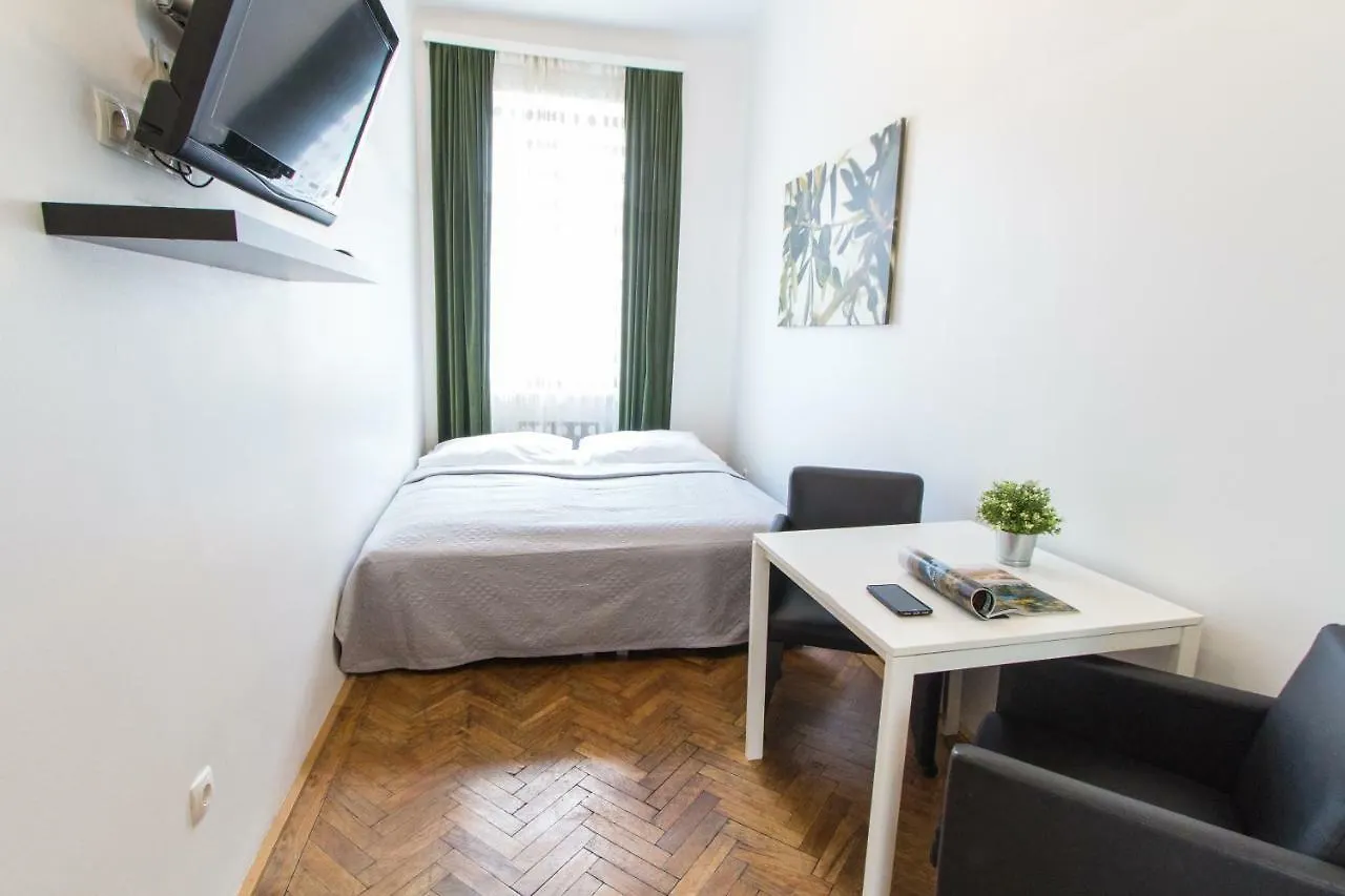 Apartment Enenkelstrasse Viena 0*,