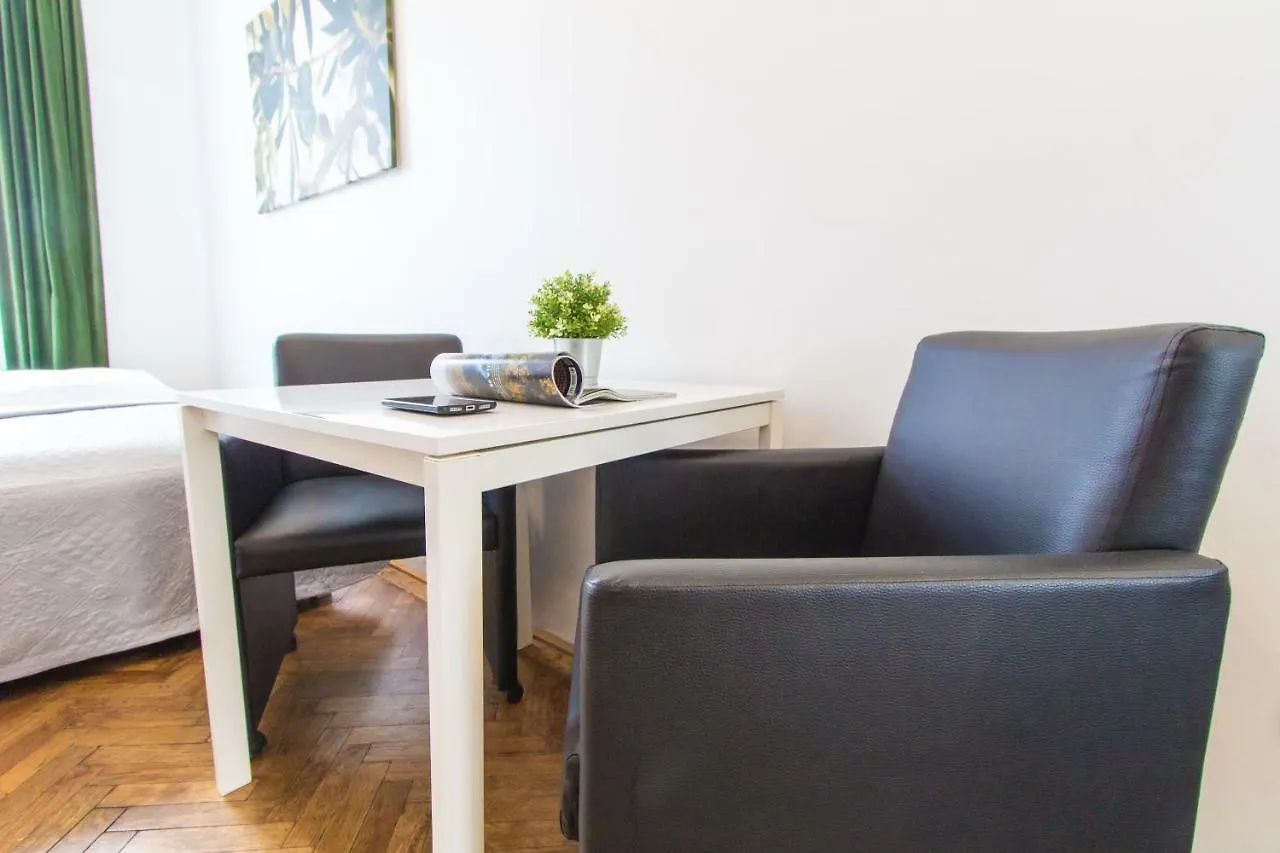 Apartment Enenkelstrasse Viena 0*,  Austria