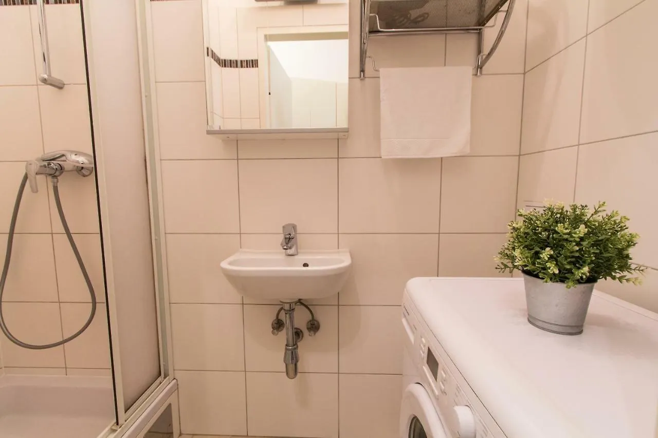 Apartment Enenkelstrasse Vienna