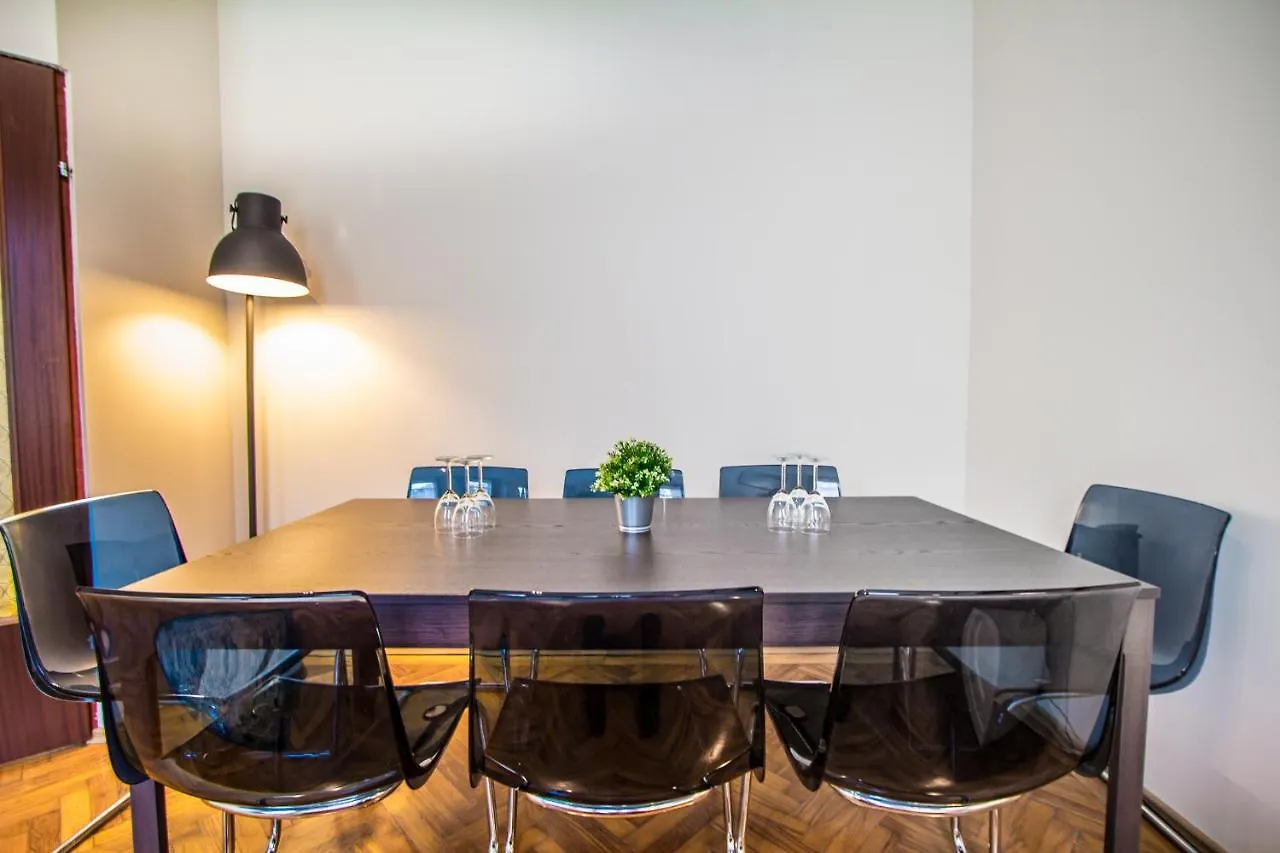 Ferienwohnung checkVIENNA – Enenkelstrasse Apartment